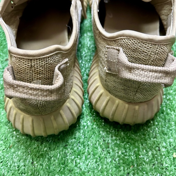 Adidas YZY Oxford Tan - Picture 2 of 8